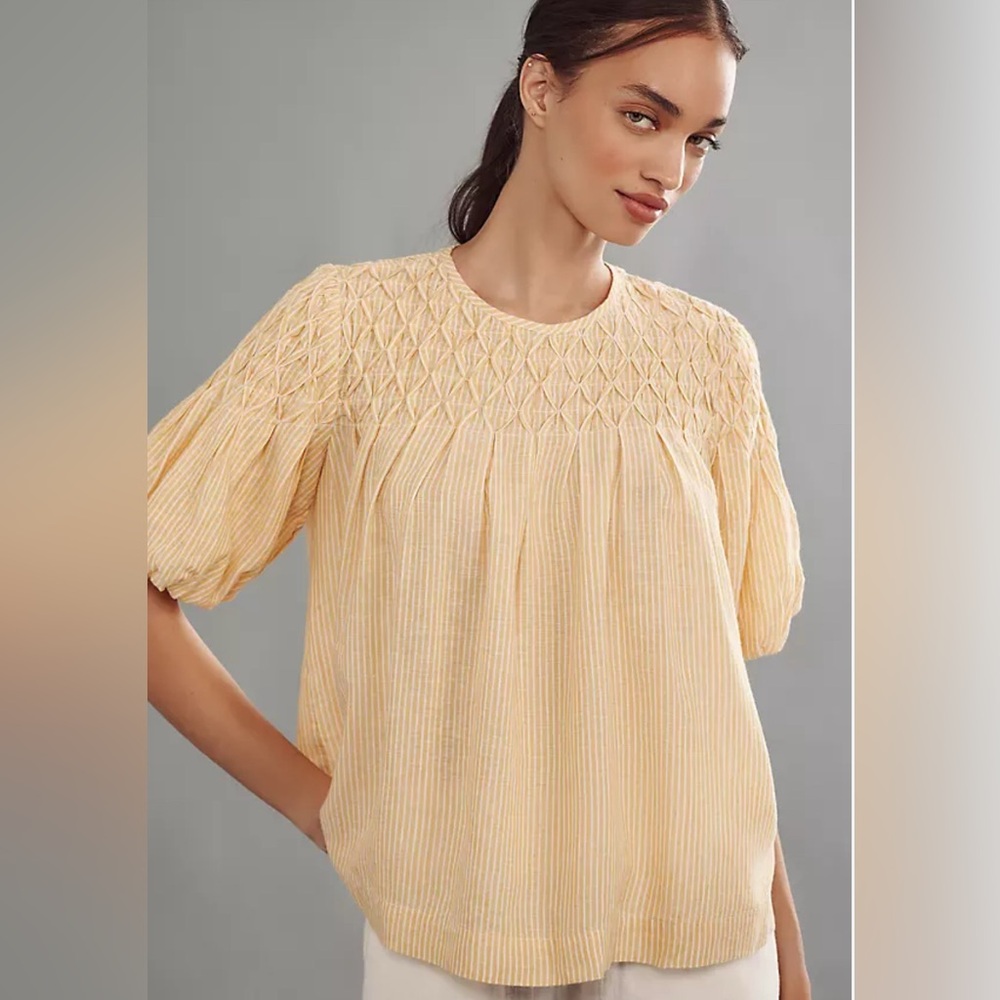 NWT Anthropolgie The Liza Puff Sleeve Smocked Top Size Medium